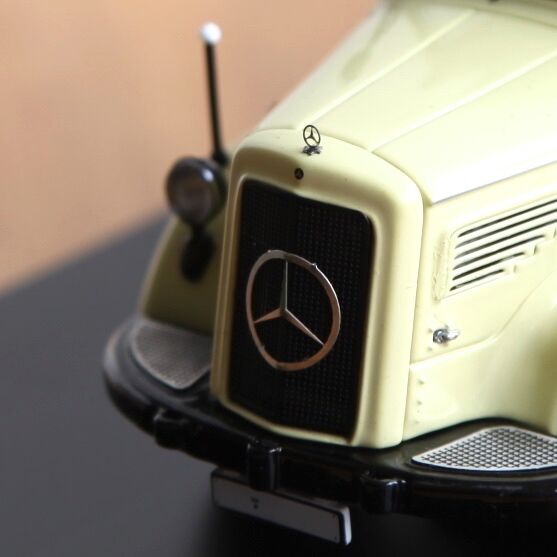 シュコー製 1/43 メルセデスベンツ トレーラー L6600  ドイツ鉄道 シュコー製 1/43 メルセデスベンツ トレーラー L6600 ドイツ