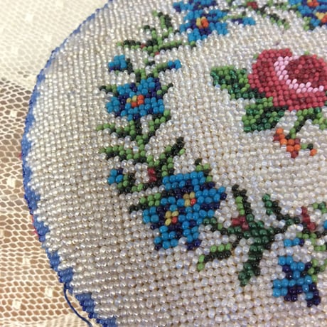 ウィーンの薔薇 針山？
