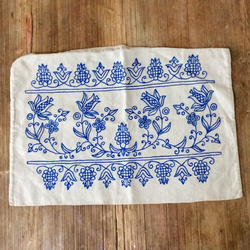 VINTAGEハンガリー刺繍クッションカバー 青い草花 | sputnikplus onlin