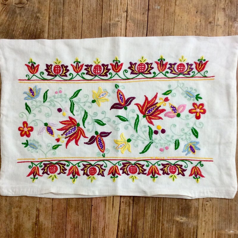 VINTAGEハンガリー刺繍クッションカバー トゲトゲなお花 | sputnikplus