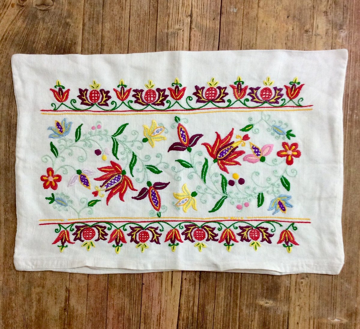 VINTAGEハンガリー刺繍クッションカバー トゲトゲなお花 | sputnikplus