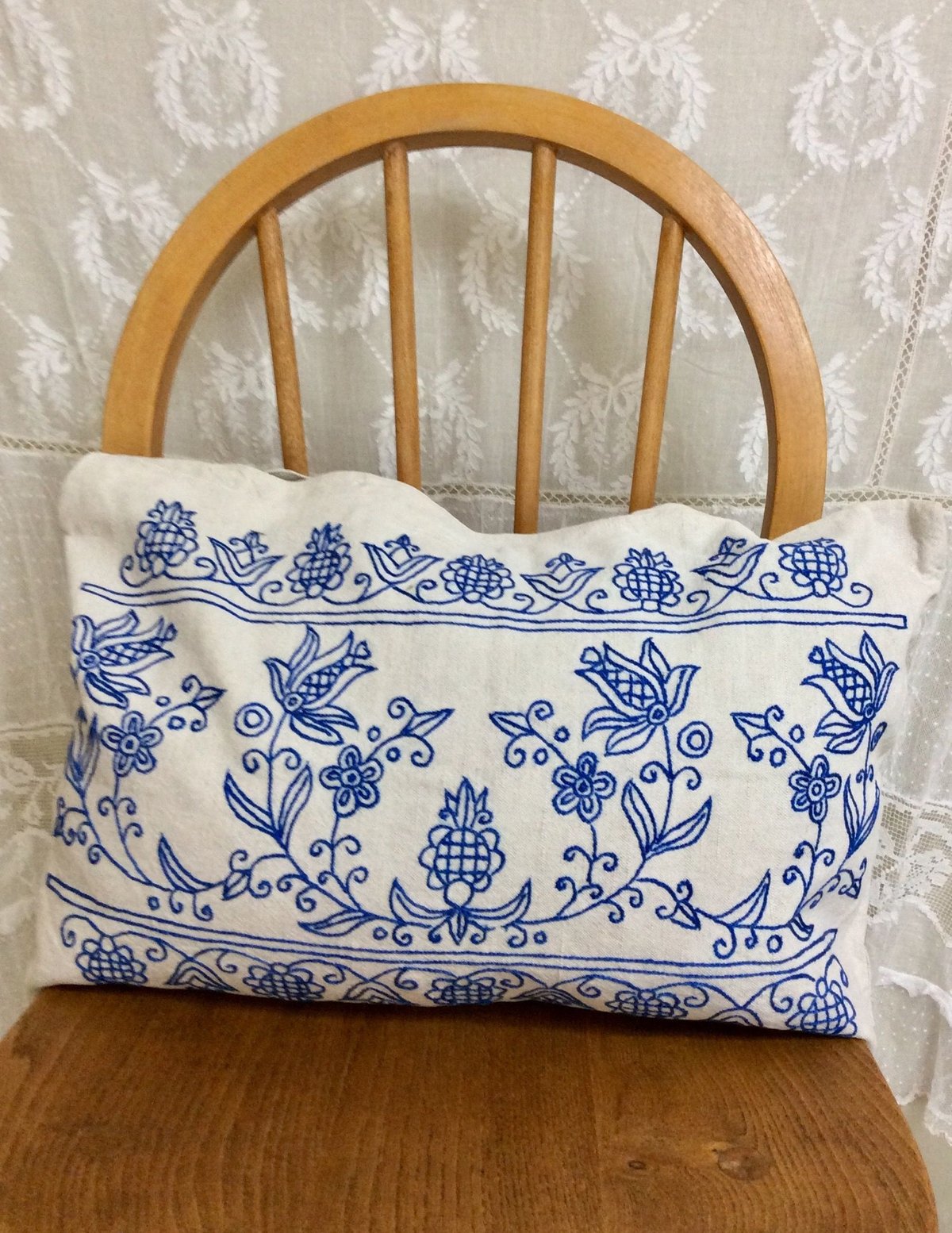 VINTAGEハンガリー刺繍クッションカバー 青い草花 | sputnikplus onlin