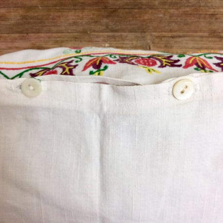 VINTAGEハンガリー刺繍クッションカバー トゲトゲなお花