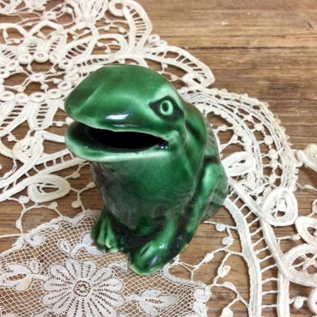 カエルの貯金箱