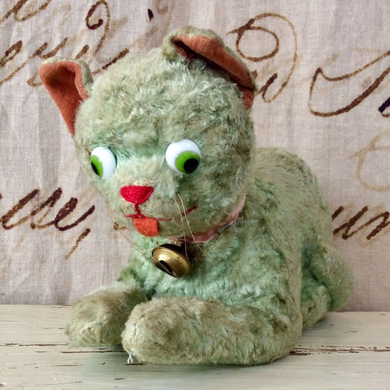 ギョロ目のネコ | sputnikplus online shop