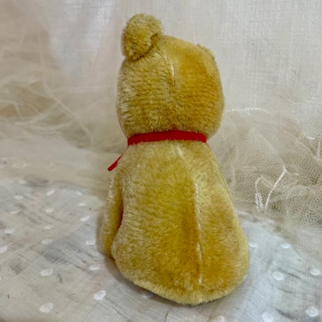 ぺったりお座りくまさん