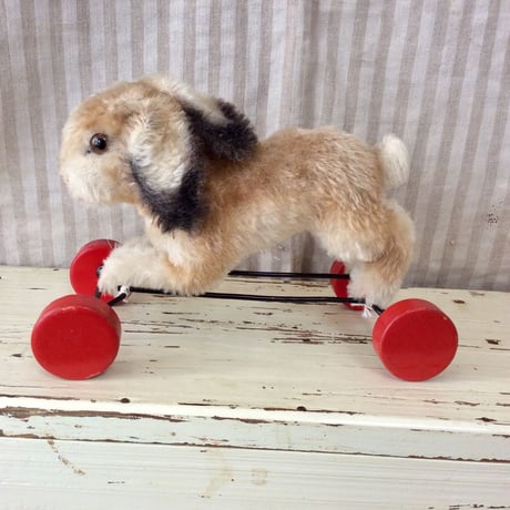シュタイフ社 rabbit on wheels