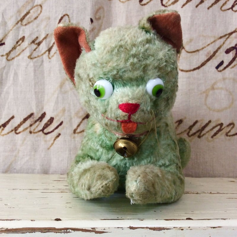 ギョロ目のネコ | sputnikplus online shop