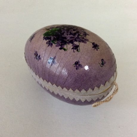 すみれのイースターエッグケース