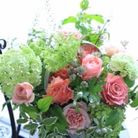 季節の花のおまかせアレンジメント＠8000　母の日にも♪