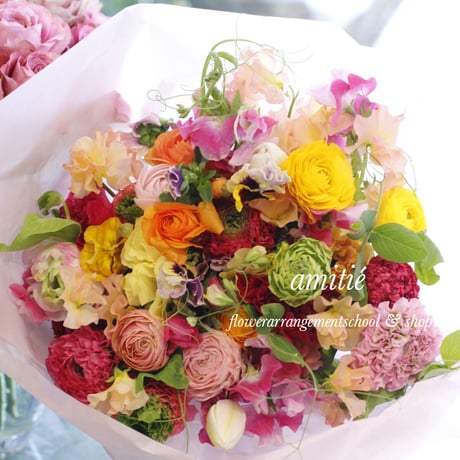 季節の花のおまかせ花束magnifique＠10,000