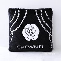 【お取り寄せ商品】Dog Diggin Designs Chewnel Noir ベッド