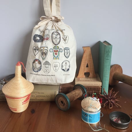 ぬりえをするように刺繍する巾着