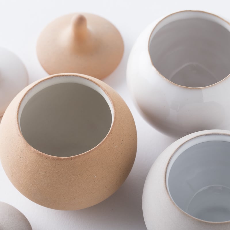 イマン陶器キャニスター2個とミニキャビネット イマン陶器キャニスター2個とミニキャビネット その他