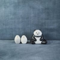 磁器のオブジェ　Porcelain Object