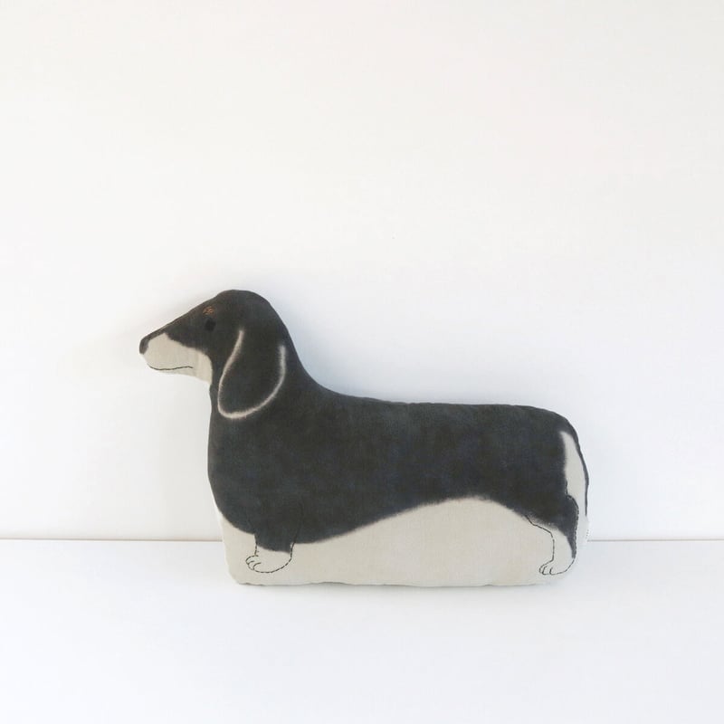ダックスフントのクッション Duchshud Cushion | Tomotake Onli