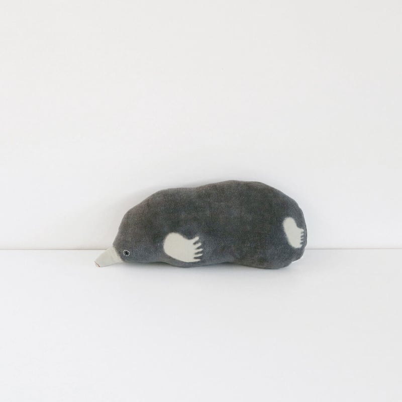 モグラのクッション Mole Cushion | Tomotake Online Store