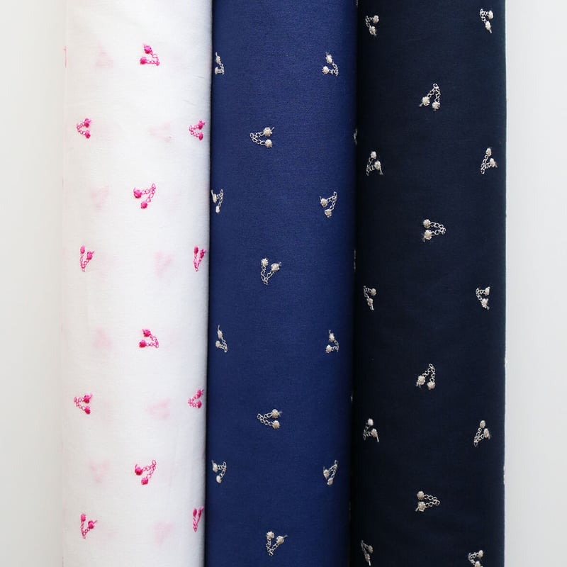 専用♡check&stripe トモタケ さくらんぼ柄 刺繍生地 CHECK&STRIPE 刺繍の布 「ミニチェリー」50cm | Tomotake Onli