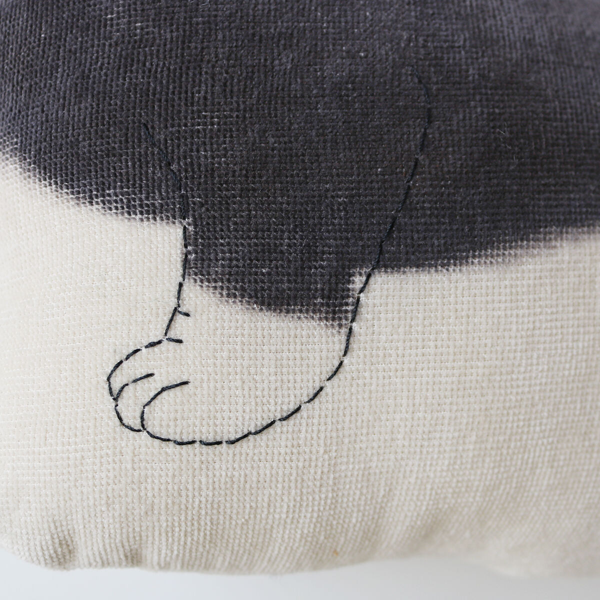 ダックスフントのクッション Duchshud Cushion | Tomotake Onli
