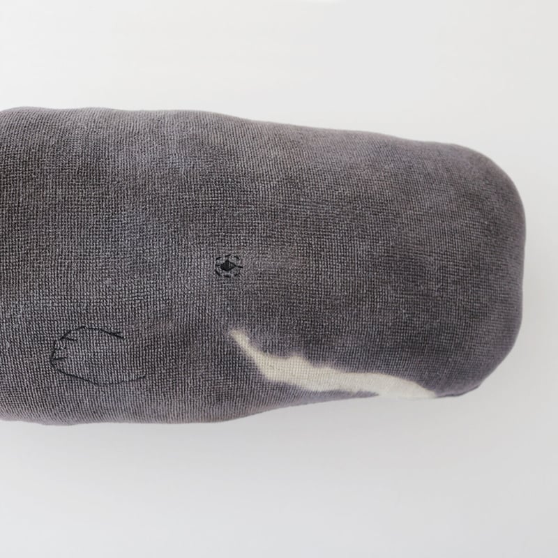 クジラのクッション Whale Cushion | Tomotake Online Store