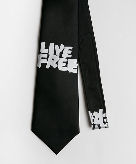 COMME des GARCONS HOMME DEUX _ “ LIVE FREE “ 朱子織 ネクタイ