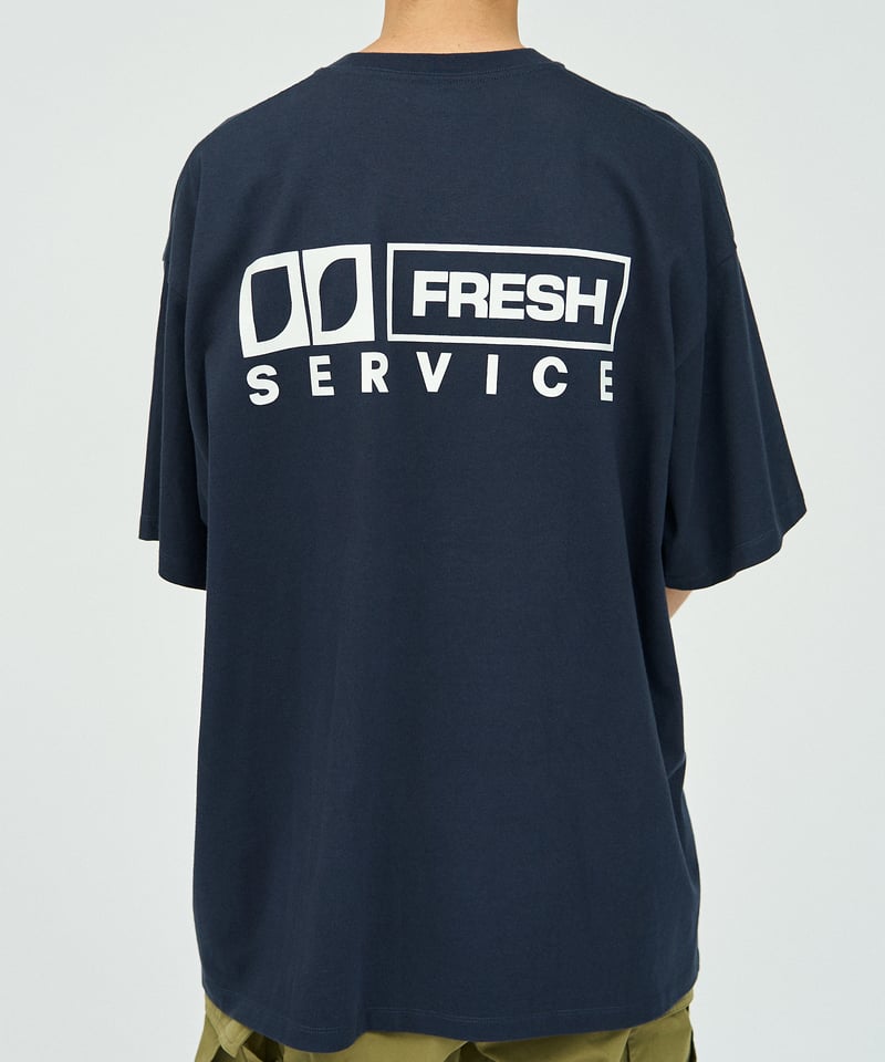 FreshService _ CORPORATE PRINTED S/S TEE ”FS” |