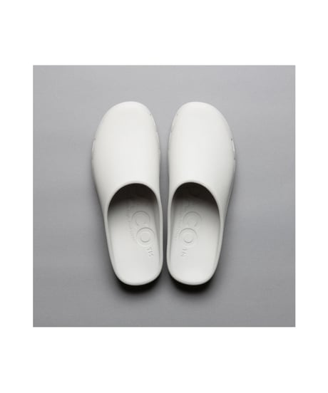 PPACO _ LUX-1(AIR STUDDED SOLE®)  OFF WHITE