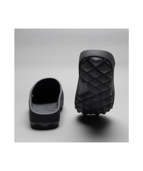 PPACO _ LUX-1(AIR STUDDED SOLE®) Dark Grey