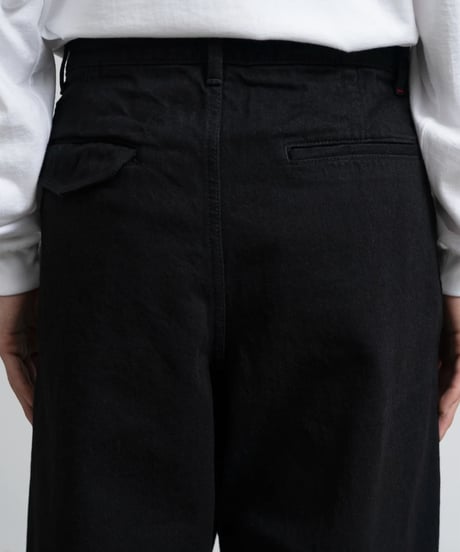 Graphpaper _ Selvage Denim Two Tuck Pants ( BLACK WASHED )