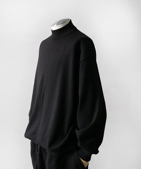 COMOLI _ ウール モックネックニット
