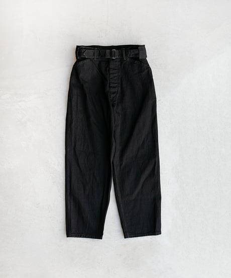 COMOLI  BLACK DENIM _ ブラックデニム ベルテッドパンツ