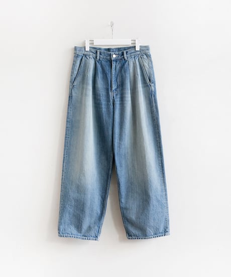 Graphpaper _ Selvage Denim Two Tuck Pants（ LIGHT FADE INDIGO ）