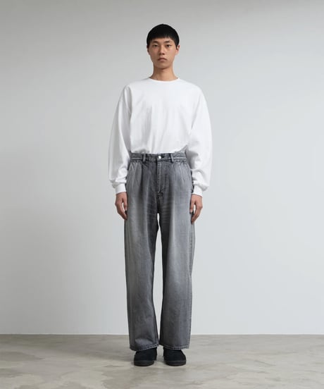 Graphpaper _ Selvage Denim Two Tuck Pants（ LIGHT FADE BLACK ）