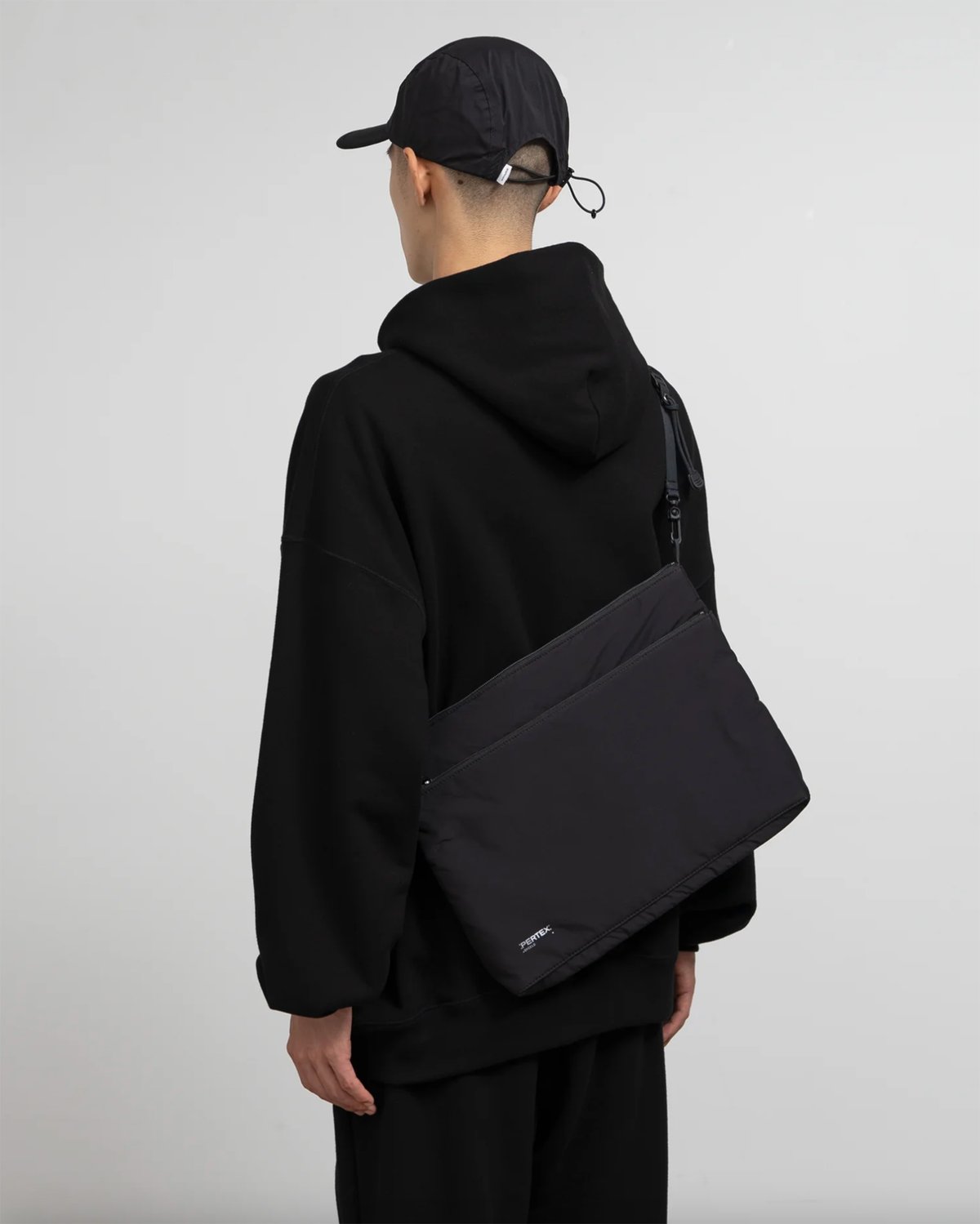 Graphpaper _ PERTEX SHIELD Padded Sacoche_L . |