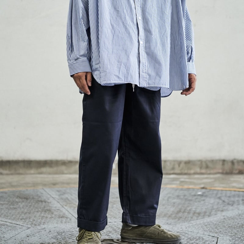 TapWater _ Cotton Chino Tuck Trousers | Tronica