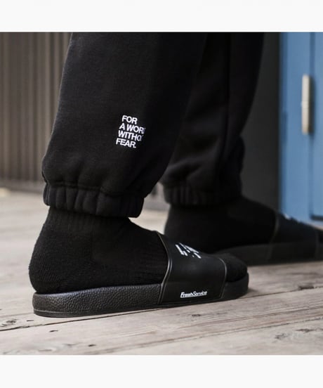 FreshService _ SLIDE SANDAL