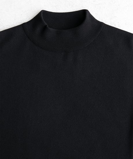 COMOLI _ ウール モックネックニット