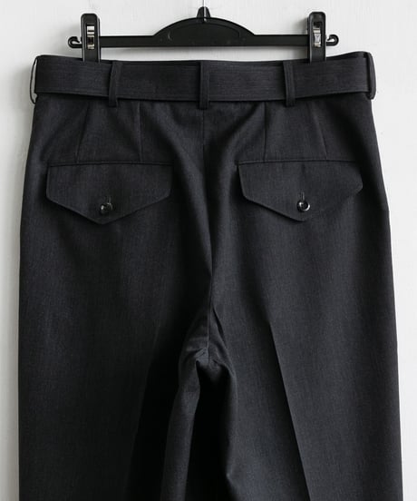THE RERACS _ THE SLACKS BELTED 2 TUCK ( GUNMETAL GRAY )