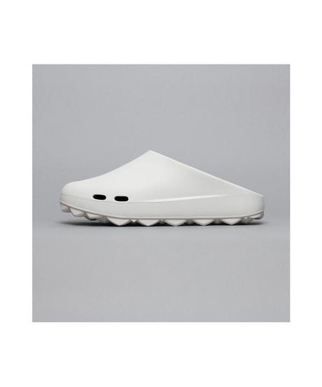 PPACO _ LUX-1(AIR STUDDED SOLE®)  OFF WHITE