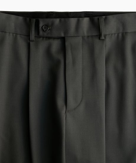 The CLASIK _ 1 PLEATS TROUSER .