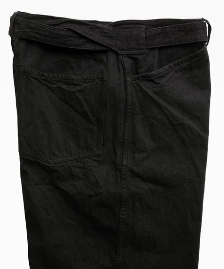 COMOLI _ ベルテッドパンツ ( BLACK )