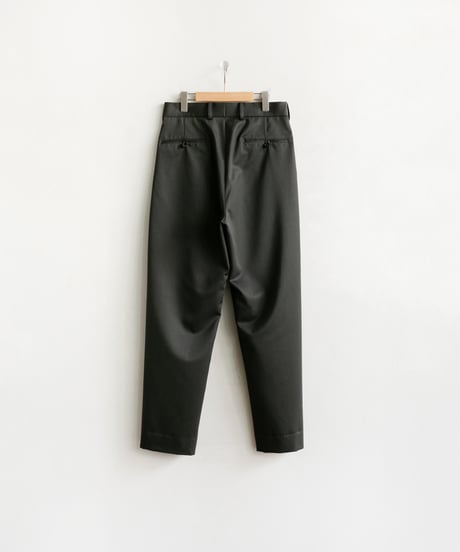 The CLASIK _ 1 PLEATS TROUSER .