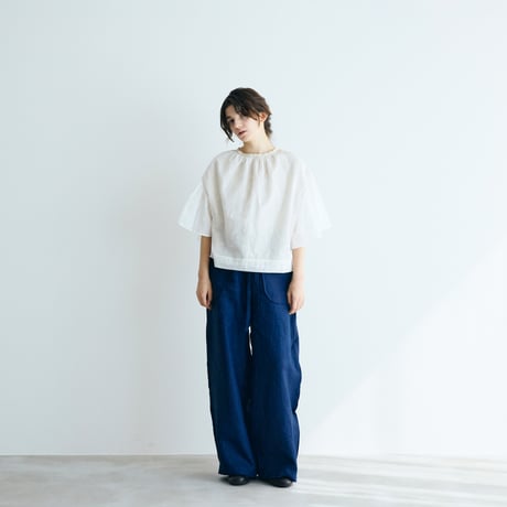 MAGALI ポワンダルジャンコットン・ギャザーブラウス／ホワイト