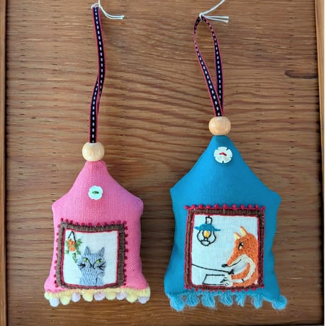 刺繍 家型オーナメント
