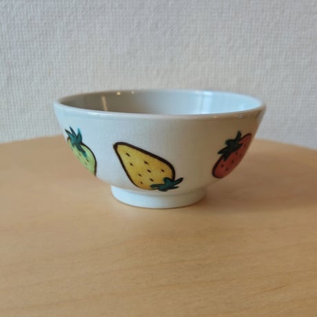 茶碗　レモン・いちご・ピーナツ・フライパン・蝶々