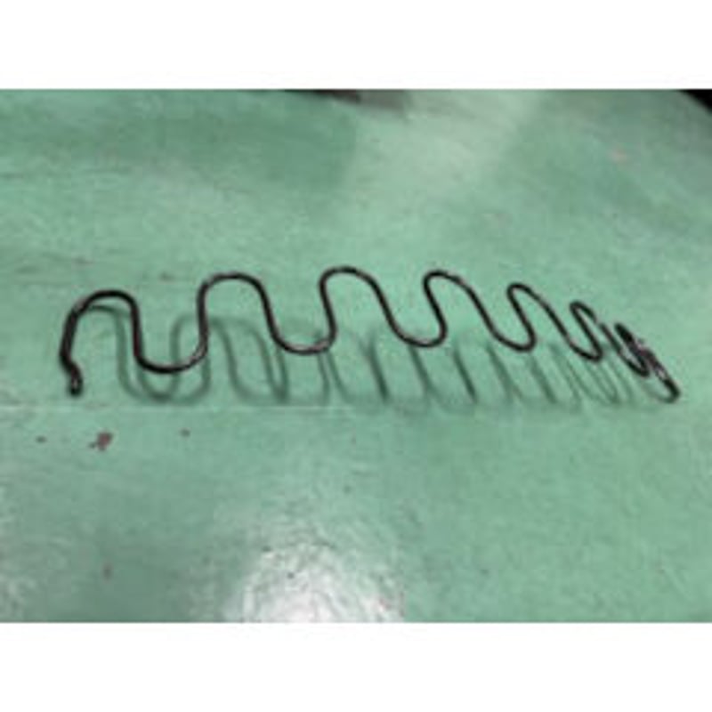 学校によくあるバネ Sバネ 8番（線径4㎜）高さ40位 10本セット 長さ400～490 | (有)サヤマ