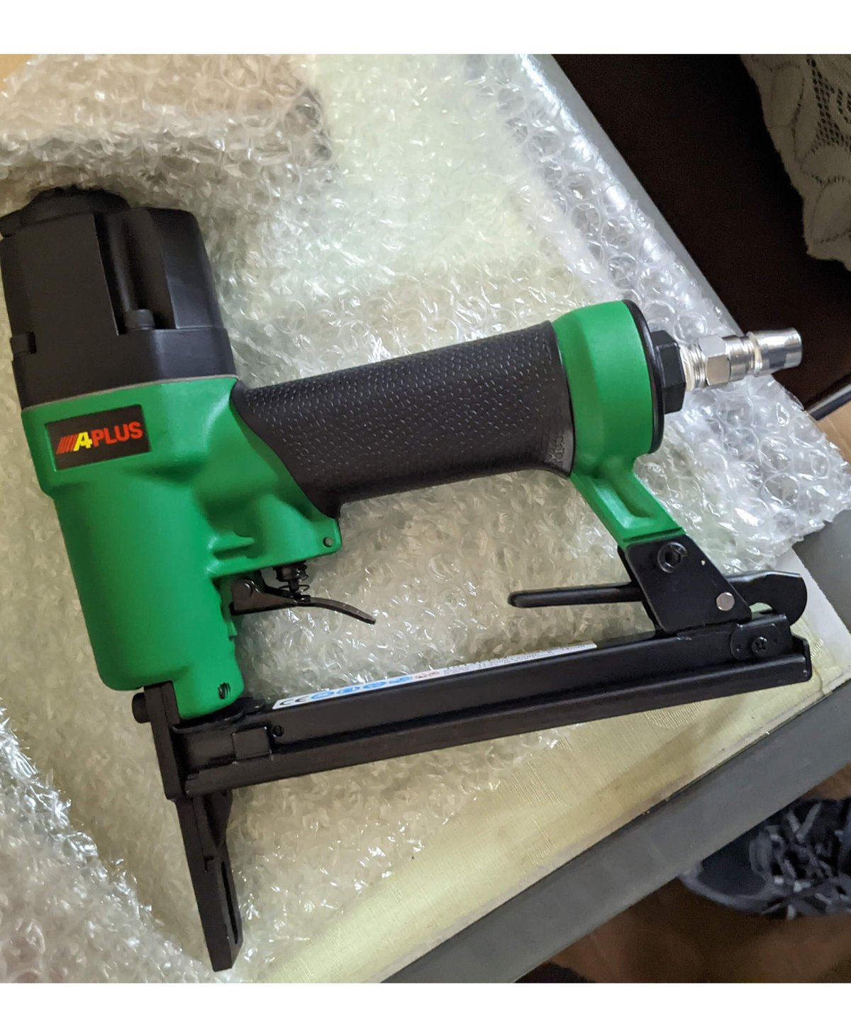 ロングノーズタッカー1013J用（J線用) | (有)サヤマ 道具屋