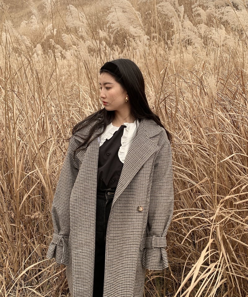 the editor’s choice Double Collar Big collar blouse. | CHÉNE DE MAISON