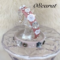 新作　数量限定　カチューシャ　お花ビジューカチューシャ　ストーンカチューシャ　ヘアアクセサリー　ヘアバンド　痛くなりにくいカチューシャ　スパンコールお花　グレージュ