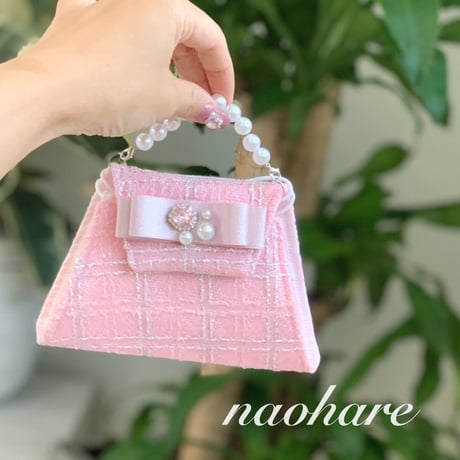 新作　ツイードマスクポーチ　マスクケース　マスクバッグ　ピンクツイード　リボン　ビジュー　パール　バッグチャーム　お上品　エレガント　ピンク